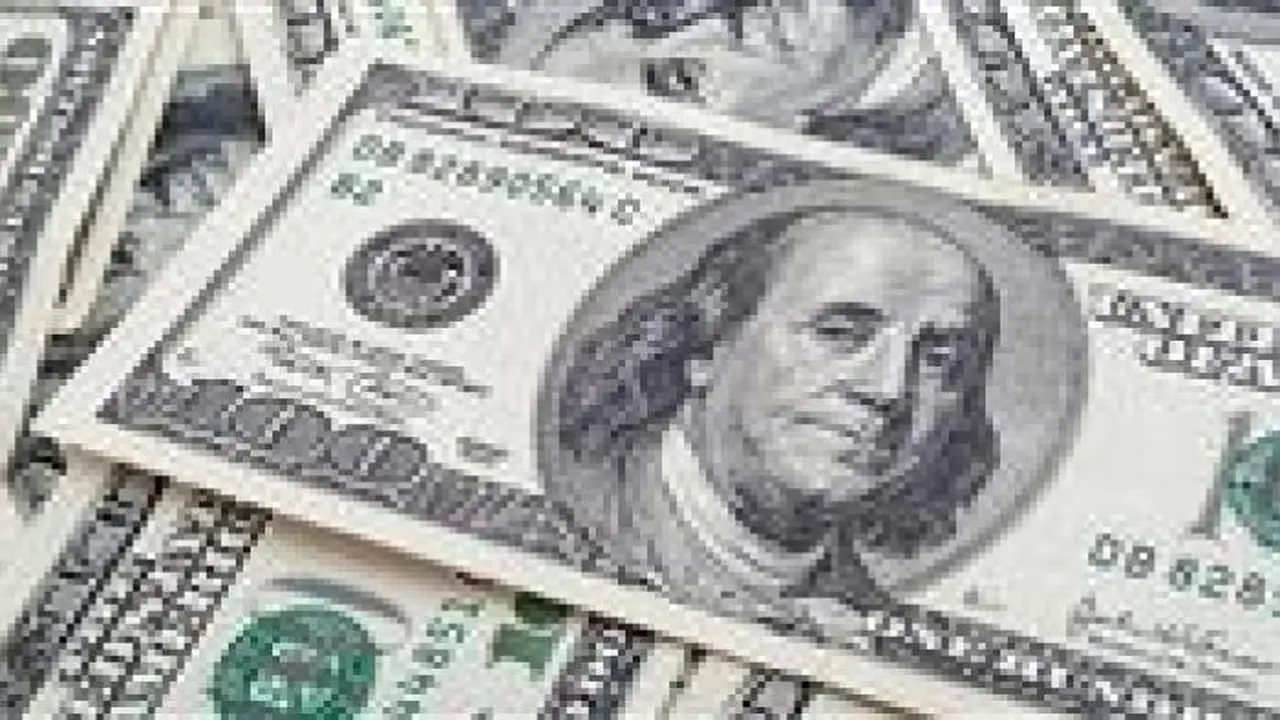 استقرار سعر الدولار أمام الجنيه المصري في تعاملات البنوك بمنتصف يوم الأربعاء
